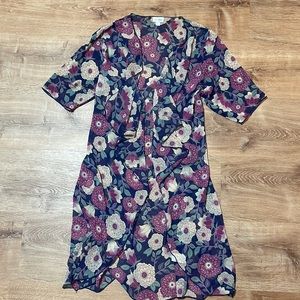 Lularoe Shirley flowy kimono size Small